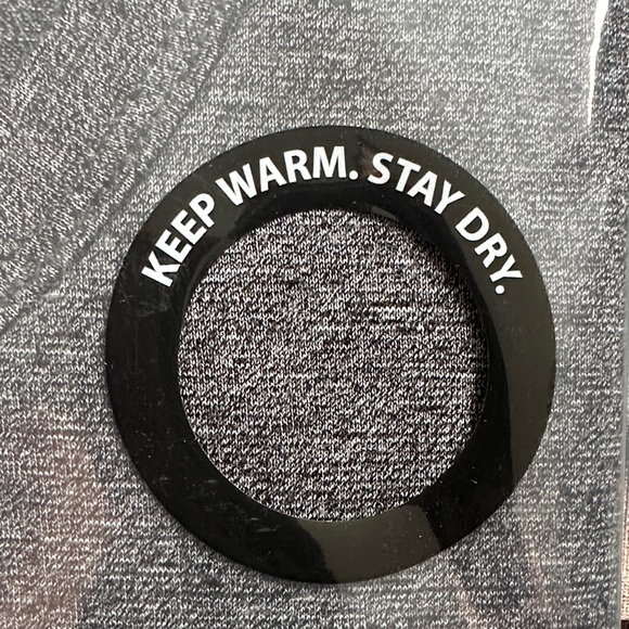 32 Degrees Men’s Long Sleeve Crew Neck 2-Pack - White & Heather Charcoal - Picture 6 of 7